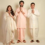 Vijay Deverakonda Instagram – We are a happy Family ❤️
We will make you all super duper happy from April 5th. 
#FamilyStar

Outfit: @chandrikaraamzofficial
Styling: @harmann_kaur_2.0
Photographer: @pauldavidmartinofficial