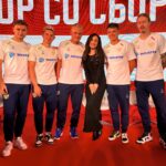 Viktoriya Dayneko Instagram - Завидуйте, девочки! Сегодня встретились с нашими ребятами из сборной России на базе в Новогорске в новом формате медиа-дня. Было очень интересно☺️Через 2 дня - играем с Сербией! Будете смотреть? #сборнаяроссии #сильныевместе