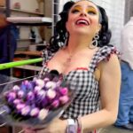 Violeta Isfel Instagram - Junto a Rita, nos aventuramos al animado mercado de Jamaica, donde nos sumergimos en desafíos culinarios y regalamos boletos para ver Lagunilla mi barrio ¿Qué mercado sugieres para nuestra próxima travesía? 🔥🌮 #AventuraConRita #RolandoconlaRita #ExploraLagunilla #MercadoSugerido Mercado de Jamaica