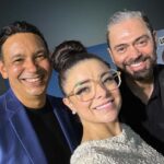 Violeta Isfel Instagram - ¡Heeeyyyy mis amooooreeeeees! ¿Ya vieron la película 🎥 🍿 @nosotroslosdelafe? Estoy muy feliz porque aún estaremos en cartelera en todas las salas de @cinepolismx de México hasta el #miercoles 22 de #noviembre del #2023 Me siento muy orgullosa por que comparto créditos con 2 de mis almas gemelas; mi hijo @omar.isfel y mi mejor amiga @luz.edith.rojas Así que por favor corran al #cinepolis que les quede más cerquita y disfruten de esta hermosa comedia llena de diversión y un mensaje de amor. A quienes me manden un mensaje directo en mi Instagram, con la fotito de su boleto y me cuenten qué pasa en la escena que mi hijo Omar y yo compartimos en la película, les llamaré personalmente por video llamada para platicar un ratito. Gracias por su apoyo siempre, espero sus fotitos para poder platicar. #violetaisfel #coleccionandoexperiencias #pelicula