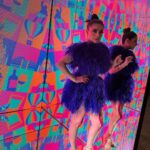 Violeta Isfel Instagram - #eliotawards2023 Fue hermoso sentirme una pluma de #antonella gigante. @divalomas gracias a ti me veía espectacular. Gracias @dolongofficial fue un honor poder portar tu extraordinario vestido. Gracias @surfacepr_ por esta gran colaboración. Gracias @pamloyolamua siempre logras que me vea hermosa, adoro tu maquillaje. Gracias @juliomayabeauty ame mi peinado, siempre cuidas mucho mi cabellito. Gracias @acxionsports por siempre cuidar mi salud con sus maravillosas terapias. (para todos los que preguntaron por mis vendajes en las rodillas y en la espalda) Gracias @2000sxsiempre por hacer esto posible. Gracias @rb7802 esposhito y @_jorgearmandomg por las fotitos, son brillantes tomando fotos, les amo 😘 #violetaisfel #eliotme #itsAllAboutme #amarillo #yelowcarpet #divalomas Expo Santa Fe México