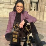 Violeta Isfel Instagram - #tbt de cuando ganamos el bicampeonato de @lasestrellasbailanenhoy Me sentí tan feliz, agradecida y orgullosa de todas la pruebas que superé en este maravilloso reality, que fui a celebrarlo en el #angeldelaindependencia de la #cdmx Gracias @luisfernandop_mx @memotellez_coreografo @cinthya.dom @gus.escalera @raymixmusic y por supuesto gracias @andy___rodriguez y a todo tu súper #staff y equipo de producción del @programahoy por la experiencia más extraordinaria de mi vida 😍 Los amo y llevo en mi corazón siempre. Pero sobre todo gracias a ti que lees, votaste y gracias a tu cariño 🫶🏻 nos hiciste bicampeones. Mucho éxito para a todos los nuevos integrantes en esta temporada que comienza. ¡Disfruten al máximo! ¿Tienes algún recuerdo de la temporada 3 o de la temporada campeón de campeones de #lasestrellasbailanenhoy? #violetaisfel #colecccionandoexperiencias Ángel de la Independencia