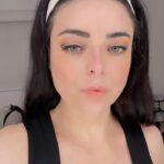 Violeta Isfel Instagram - ¿ Te gustaría tener tu #PlumaAntoByVioletaIsfel ? Es súper fácil, escribe por DM a la cuenta de mi hermana @krisna.dasi y ella te guiará para poder conseguir tu pluma 100% original, con tu súper certificado de autenticidad y así poder sentirte aun más DIVINX de lo que ya eres. #violetaIsfel #2000sxsiempre México