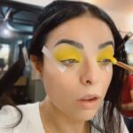 Violeta Isfel Instagram - ¡Heeeeey mis amores! Tenía este divertido 😆 #Reel guardado ¿Que opinas? Etiqueta a quien crees que necesita este consejo. #violetaisfel #maquillaje #lagunillamibarrio