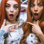 Violeta Isfel Instagram - Como cuando la amistad siempre encuentra momentos divertidos. 😂🤣😂🤣😂🤣😂🤣😂 Te adoro 🥰 @dagmarizserafin Gracias por ser de mi vida 😍 Llegar temprano al teatro 🎭 tiene sus ventajas divertidas. Etiqueta al amigx con quien más te diviertes y te sigue en tus locuras. ¿Cómo le pondrías a este video? #violetaisfel #amigas #sirenita #diversion #rojo #pies Centro Cultural Teatro 2