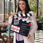 Violeta Isfel Instagram - Así vivimos nuestro primer claquetazo de @rentacongeladaof 5ª temporada con la prensa. Me siento orgullosa, agradecida, bendecida, honrada y feliz. Próximamente en @nochedebuenastv No te la puedes perder. ¿Se te antoja reír con nosotros? #VioletaIsfel #nochedebuenas #rentacongelada #television #actriz #risa #televisa Televisa San Ángel