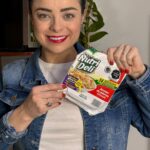 Violeta Isfel Instagram - ¿Qué crees? NUTRI®️ te echa la mano con tus gastos. Compra productos participantes, escanea el código que aparece en los empaques, regístrate, participa y gana. Con NUTRÍ®️ ganas tú y gana tu familia. #PublicidadPagada Mexico City, Mexico