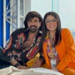 Violeta Isfel Instagram - ¿Cómo me vería en @lacasadelosfamososmx? ¿Te imaginas? Subimos a la mini casita de los famosos en #televisa un día que @albertanoficial y yo promocionamos @principebarriof tenia las fotos y no te las había compartido. ¿Que foto te gusto más? #violetaisfel #lacasadelosfamososmx Televisa San Ángel