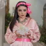 Violeta Isfel Instagram - Antes de que termine este mes que celebra el amor, quiero compartir con ustedes esta fotos que ame, en un estilo súper #coquette Obviamente de la mano de la mejor @pamloyolamua ¿Cuál es su foto favorita? #violetaisfel #rosa Mexico City, Mexico