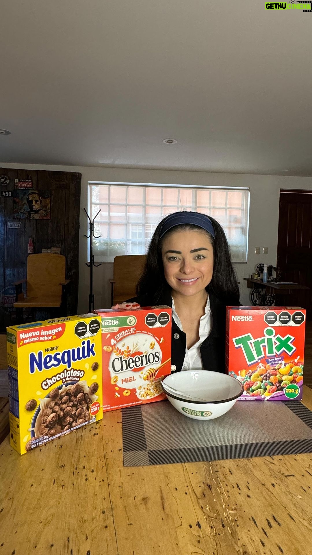 Violeta Isfel Instagram - Las mañanas siempre han sido más ricas desayunando un buen cereal. @cerealesnestlemx siempre me ha acompañado desde que era una niña y hoy me hace feliz poder compartirlo con mi hijo y con ustedes. ¿Cuáles eran sus favoritos de niños? Quiero leerlos 👀 #EligeCerealesNestlé #Publicidad Mexico City, Mexico