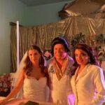 Violeta Isfel Instagram - ¡Heeeey mis amoreeeees! Soy la más feliz de por fin poder presentarles a “LA BABY” mi personaje en #ElJuniorLaSerie El capítulo se estrena mañana 🗓️#martes 📺 @distritocomedia 🕘 9pm Enciende tu televisión, disfrútalo y estaré esperando sus comentarios. #violetaisfel #actriz #comedia #serie #television Televisa San Ángel