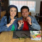 Violeta Isfel Instagram - Después de un día lago de trabajo, llegar a casa y consentir a mi familia con una de mis especialidades “Salchichas con jugo y limón”, obviamente con mis salchichas favoritas #NUTRIDELI, ¡No tiene precio! Consiente a tu familia con NUTRIDELI es fácil de encontrar en tu super favorito o cualquier tiendita de la esquina. #Publicidad #ALIMENTATESANAMENTE Mexico City, Mexico