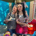 Violeta Isfel Instagram - Así celebramos mi precumpleaños en las grabaciones de #ElPríncipeDelBarrio Gracias jefa @maria.nogueron a todo el staff y produccion, por compartir esta gran aventura juntos, pero sobre todo gracias por hacerme sentir tan amada ♥️ ¡FELIZ CUMPLEAÑOS A MI 🎂! #violetaisfel #cumpleaños Mexico City, Mexico