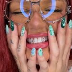 Virgínia Wanderley Instagram - 💚💅🍄✨🦷