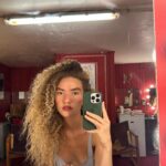 Vitória Falcão Instagram - espelhaiada