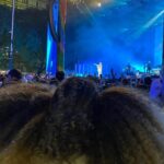 Vitória Falcão Instagram - fui muito feliz no @mita.festival 🤍 vi minha amiguinha vendo a banda do coração e sendo muito feliz. amei muito meu casal pefelido. me embrenhei com minhas irmãs, 1 e 3, uma em três, todas por uma e aquela pataquadinha q a gente sabe bem como é o amor. na última foto, tou em frente a prefeitura dessa cidade maluca q me dá um monte de coisa e me bota doida tb. a lua em cima, lucas e nay na minha frente, bem como minha vida é prontas pra turnê das namoradeiras? jajajajajjajajaja