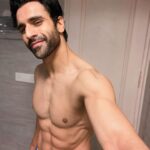 Vivek Dahiya Instagram – Sup Sunday!