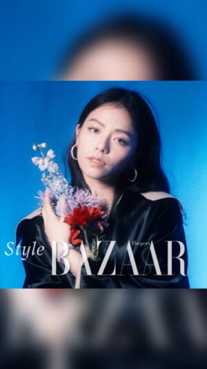 Vivian Sung Instagram - 曾以「趣你的生命每一刻」為題撰寫專欄的 @bravolav #宋芸樺 ，認為人生充滿著無限可能，就如同自己的日常穿搭風格，沒有標準原則，有時候利用飾品打造的衣著衝突感，更能展現屬於自己的獨特風格！

#StyleBAZAAR #apmmonaco @apmmonaco