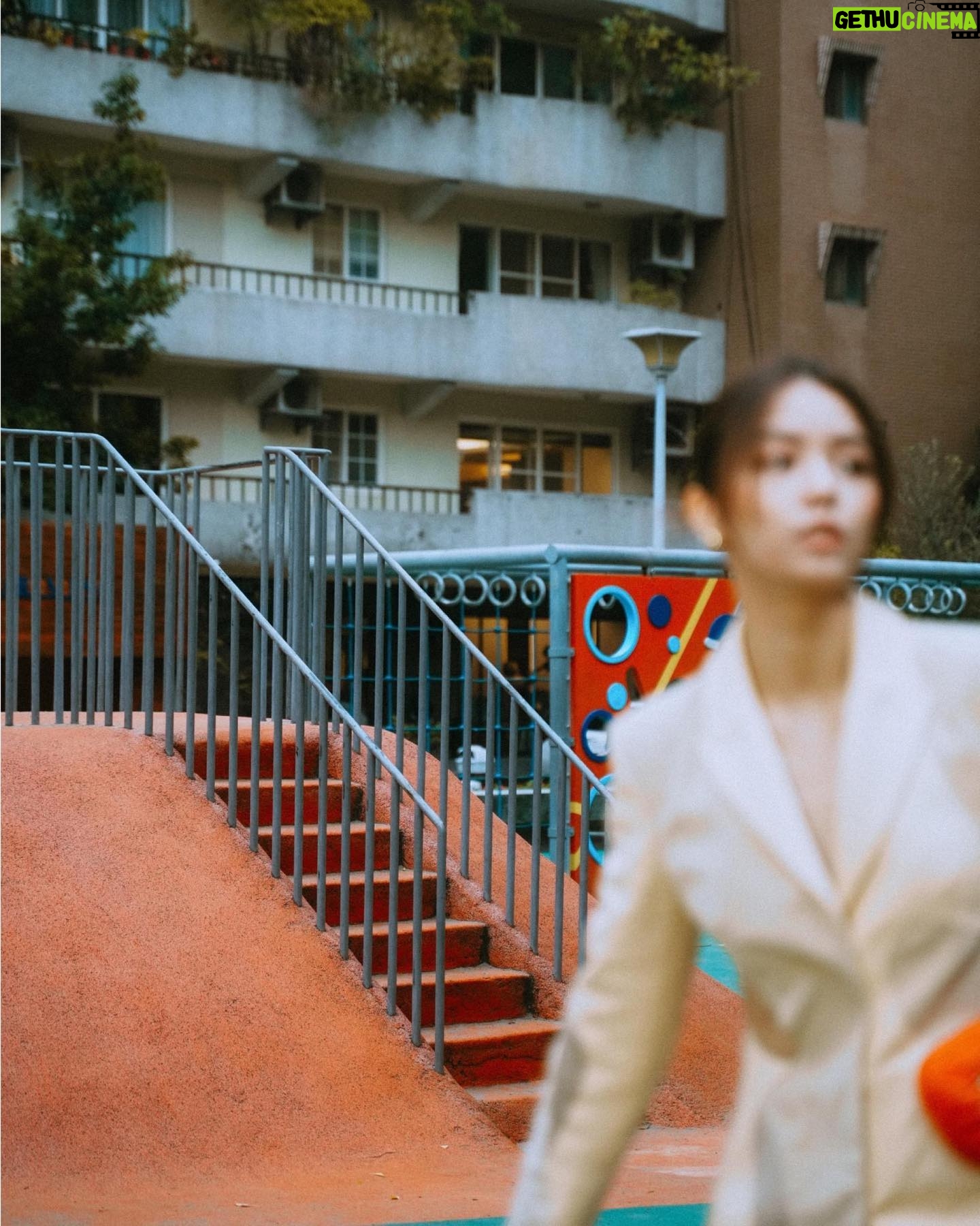 Vivian Sung Instagram - So 給我一個吻~ 不要問可以不可以~ 💋