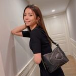 Vivian Sung Instagram – 躺了兩天養病，今天終於能水水的上班了✨🧚🏻‍♂️💕