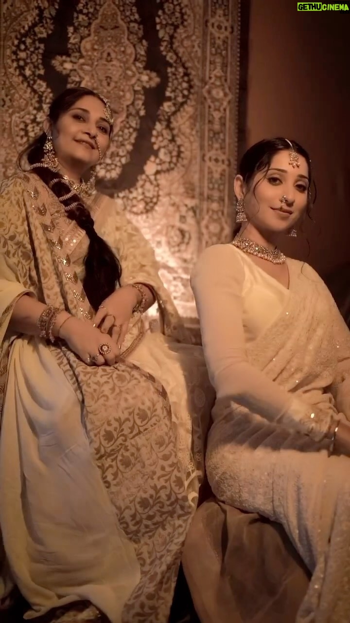 Vrushika Mehta Instagram - Reuploading this one because it’s Women’s Day 🦋. Happy Women’s Day 👩🦳 #women #womensday #reel #mom #reelitfeelit #feelitreelit