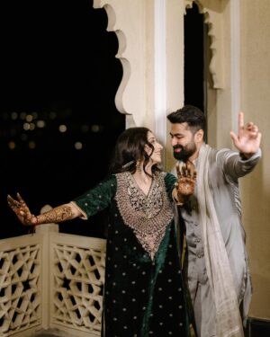 Vrushika Mehta Instagram - Mehendi night was filled with colours and giggles. We had a fun mission too – getting Saurabh to find his name in the mehendi design! 😄💍 Our families danced, laughed, and celebrated together, making it a beautiful night filled with love and joy. 💃❤️

Captured by: @smaryafilms 
Wearing: @gulabo_jaipur 
Jewellery: @neo_jewellers 

#rabhdivrushyy #mehndi