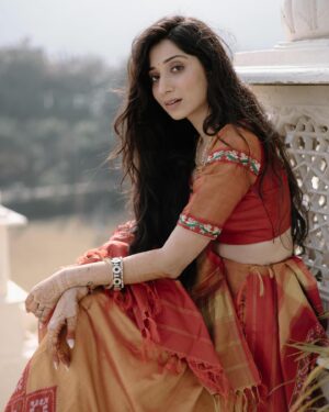 Vrushika Mehta Instagram - Salona sa sajan hai aur mein hoon
#picoftheday #intagood #photooftheday #vrushikamehta