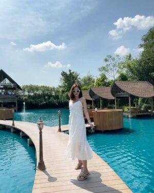 Wan-Ting Tseng Instagram - 在這裡拍照絕對是美到沒朋友的那種
#thailand #trip #小馬爾地夫 #bubbleintheforest