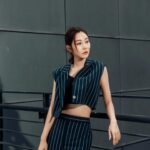 Wan-Ting Tseng Instagram - 早安～一樣早起工作的節奏 省省吧！我家富貴發～ 4/12起晚上十點三立都會台 不要再說很久沒看到我演戲 追起來就對了～ @maxandco #maxandco