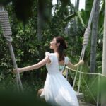 Wan-Ting Tseng Instagram - 人好像年紀越大 越忘了生活純粹的美好 有時盲目追求不可預知的未來 也別忘了停下腳步 問問現在的自己是否開心自在 祝我生日快樂