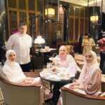 Wan Sharmila Instagram - An afternoon hi-tea with Estee Lauder in conjunction with Breast Cancer Awareness 🎀🎗️ @esteelaudermy @mo_kualalumpur #elcm #esteelaudermy #timetoendbreastcancer #pinkoctober #pinkafternoontea