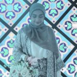 Wan Sharmila Instagram - Sesungguhnya jodoh itu rahsia Allah. Alhamdulillah syukur. My dear sister, Semoga menjadi isteri yang terbaik dunia akhirat. I love you. ❤️ 💐