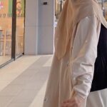 Wan Sharmila Instagram - Assalamualaikum. Lama tak perkenalkan nama watak. Ok nama dia Hanis. Tunggu Ramadhan 2024 nanti #wanitasyurga di Tv3. Doakan lala masih pandai berlakon tau . ☺️ Outfit : @poplook #poplookootd