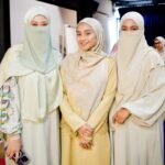 Wan Sharmila Instagram - Cerita semalam. Usrah dengan tajuk “Tumbuh sebelum rapuh”. Alhamdulillah , Thank you Allah for everything ♥️🫀 Sedikit sharing 😋: Ustazah kata .. Pahala sabar itu unlimited. Dan antara bukti syukur ialah beramal soleh. Dan Ustaz pula kata .. Supaya diri tidak sombong.. Didik diri menjadi hamba (sedar diri yg kita manusia tiada apa2), Selalu zikir dan menyebut LAHAULAWALAQUWWATAILLABILLAHILALLIYILLAZIM. Thank you to all my sahabat yg selalu sudi jemput Lala. InnSyaaAllah more to come. 🍀