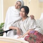 Wan Sharmila Instagram - One of the scenes! Stay tune! #wanitasyurga ( Siti yang bagi caption ni)