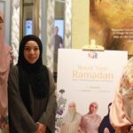 Wan Sharmila Instagram - Sudah tertulis.. cerita semalam yang indah. Seindah sahabat-sahabat yang hadir semalam. Hope korang enjoy dengan ‘PP’ yang Lala buat.😄. Kemonnn kita pun ada private party! 🤗 Jom kita siap-siap tulis doa-doa supaya kita boleh baca 5 minit sebelum berbuka puasa Ramadhan nanti. Ingat untuk minta akhirat banyak2 tau! Doa org yg berpuasa pada bulan Ramadhan InnSyaaAllah diangkat.😉🫶 Thank you Da’i @izzharnazri diatas ilmu. Thank you juga buat yang baik hati bagi goodies yang banyak untuk semua. Korang boleh support business beliau tau. @sspremiumbites Semoga @thenurmy terus dalam Rahmat & Kasih Sayang Allah ♥️🌸