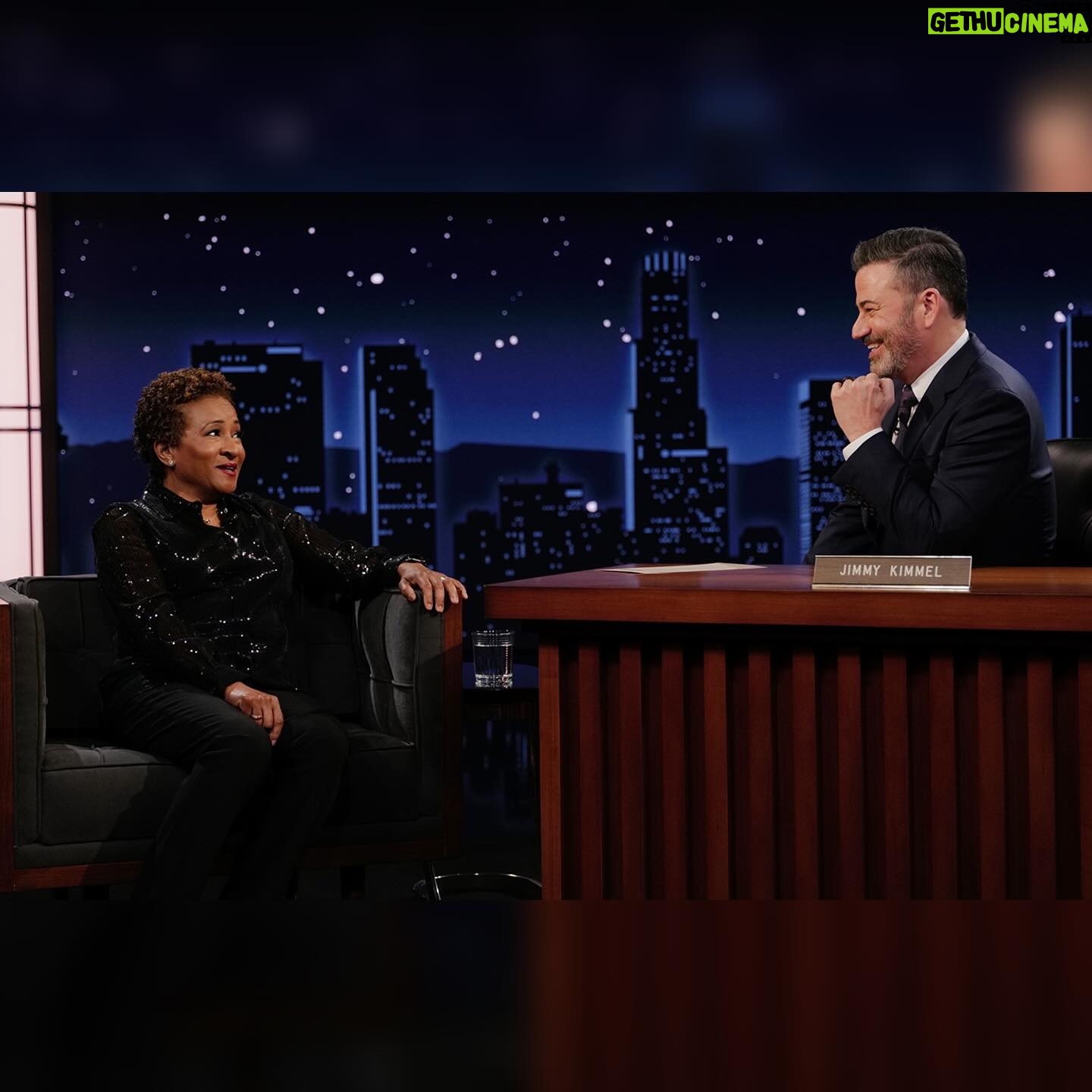 Wanda Sykes Instagram - Hanging out on the couch with @jimmykimmel and @fluffyguy tonight! Tune in! @jimmykimmellive