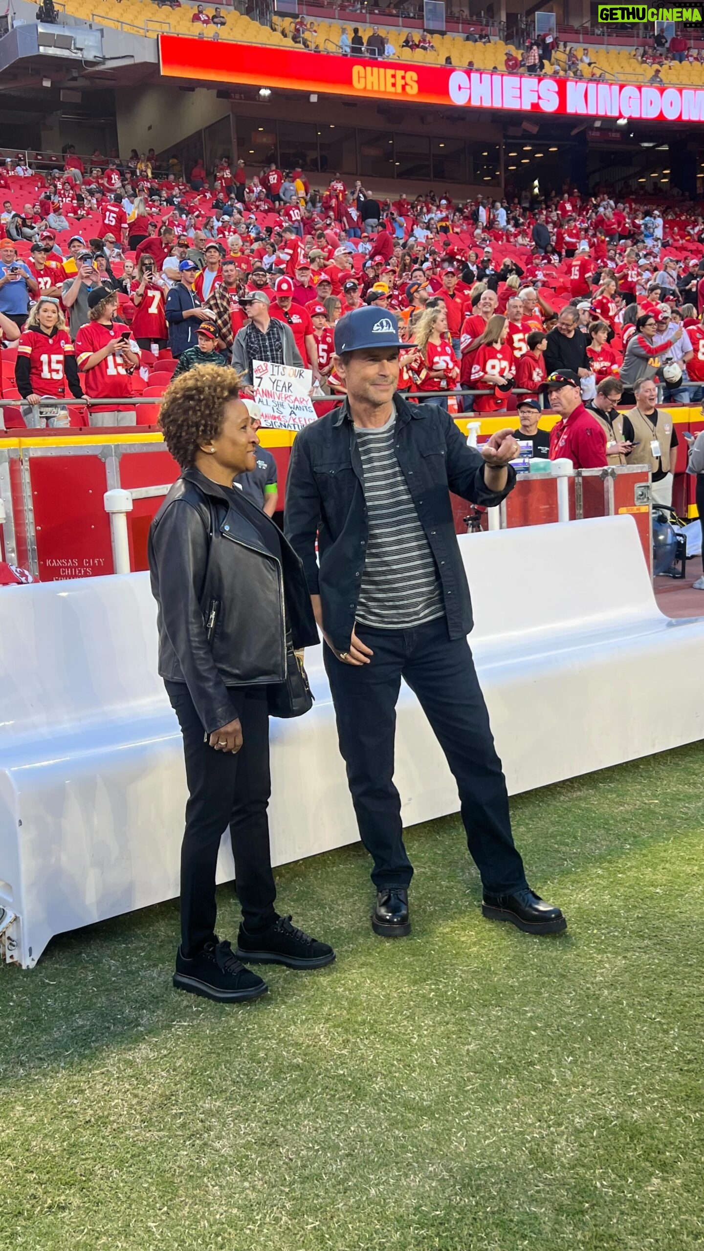 Wanda Sykes Instagram - Name a better duo. #ad