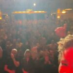 Wanda Sykes Instagram - Good to be home, DMV! Thank you to everyone who joined me at @warnertheatre! #pleaseandthankyou 📸 @iamalexsykes