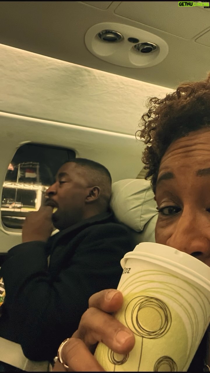 Wanda Sykes Instagram - VA showed up! It was good to be back home.❤️Thank you to everyone who showed love over the weekend but more importantly came ready to have a good time! See you this April! #PleaseandThankYou 🎟️ at wandasykes.com
