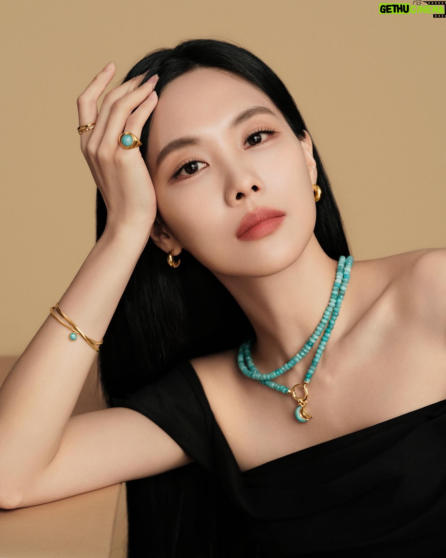 Wang Feifei Instagram - JUST DROPPED: MV x Fei Lunar Power Collection. Introducing 12 bold new Amazonite and mixed metal styles designed in collaboration with Chinese musician, actress and trendsetter, @ff0427. Inspired by a profound affinity for the moon—explore the collection at the link in bio.