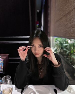 Wang Feifei Instagram - 平安喜乐✨