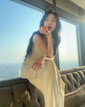 Wang Feifei Instagram - 开工大吉
