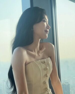 Wang Feifei Instagram - 开工大吉