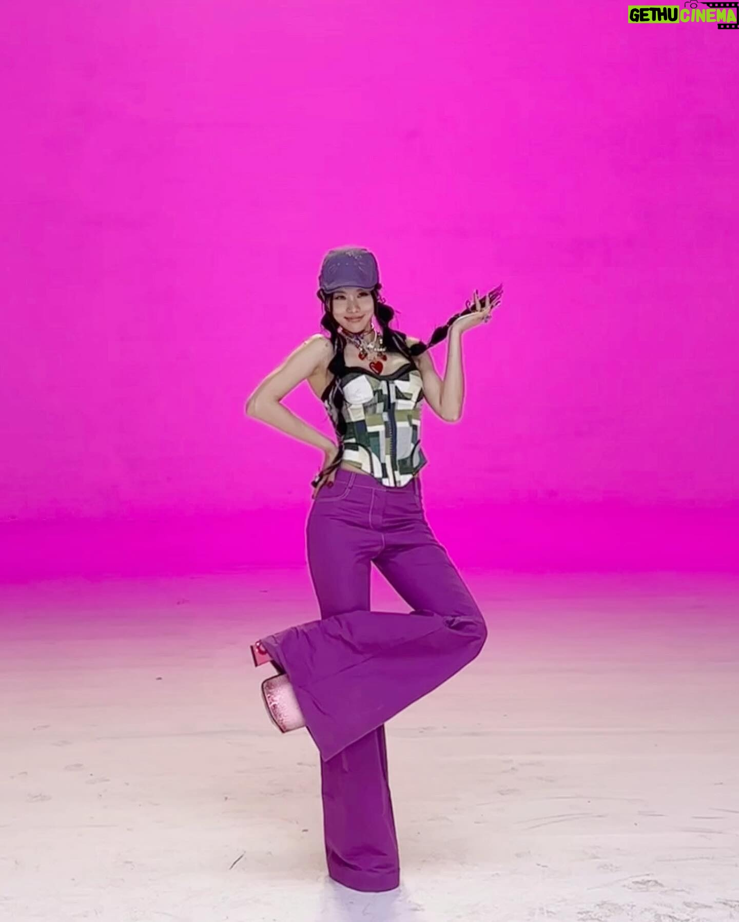 Wang Feifei - 6.6K Likes - HBD 2 ME🍰