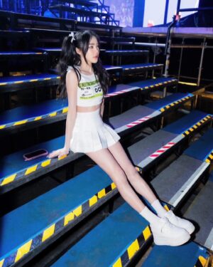 Wanida Termthanaporn Instagram - Backstage #rsmeetingconcert2024 #girlyberry