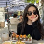 Wanida Termthanaporn Instagram -
