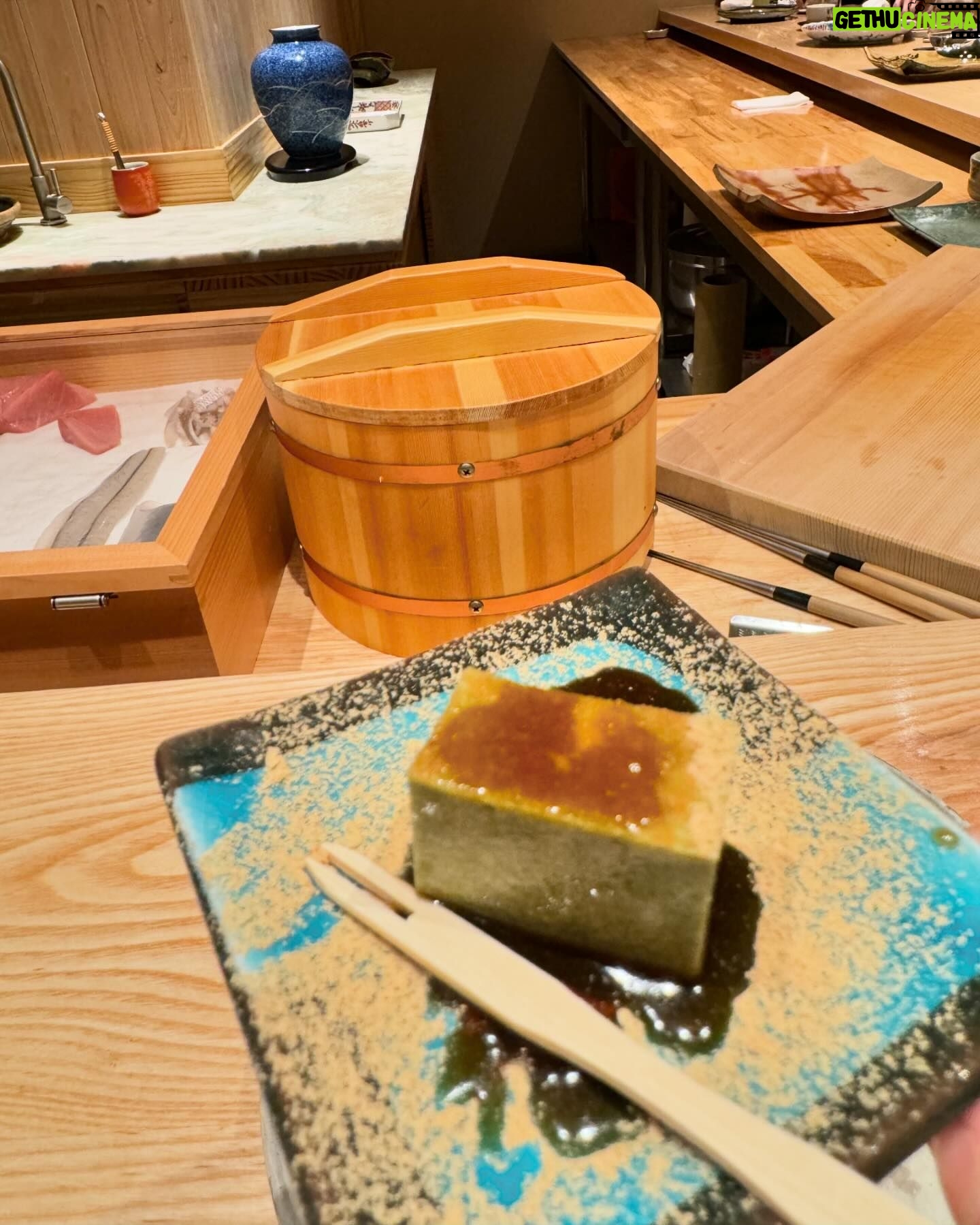 Wanida Termthanaporn Instagram - Love this authentic style omakase @yotsuhasushi #น้อยแต่มาก #อร่อยสุดๆ 😋