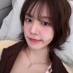 Wendy Instagram - 보조개자랑🙂‍↔️ #옷핀은못본걸루🙄🤫