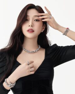 Wendy Instagram - 🤍 @theofficialpandora #RedVelvetxPandora